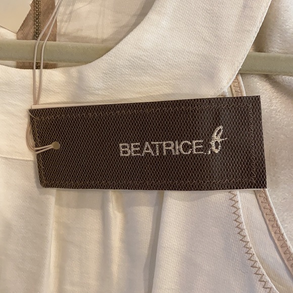 Sleeveless - Picture 5 of 5